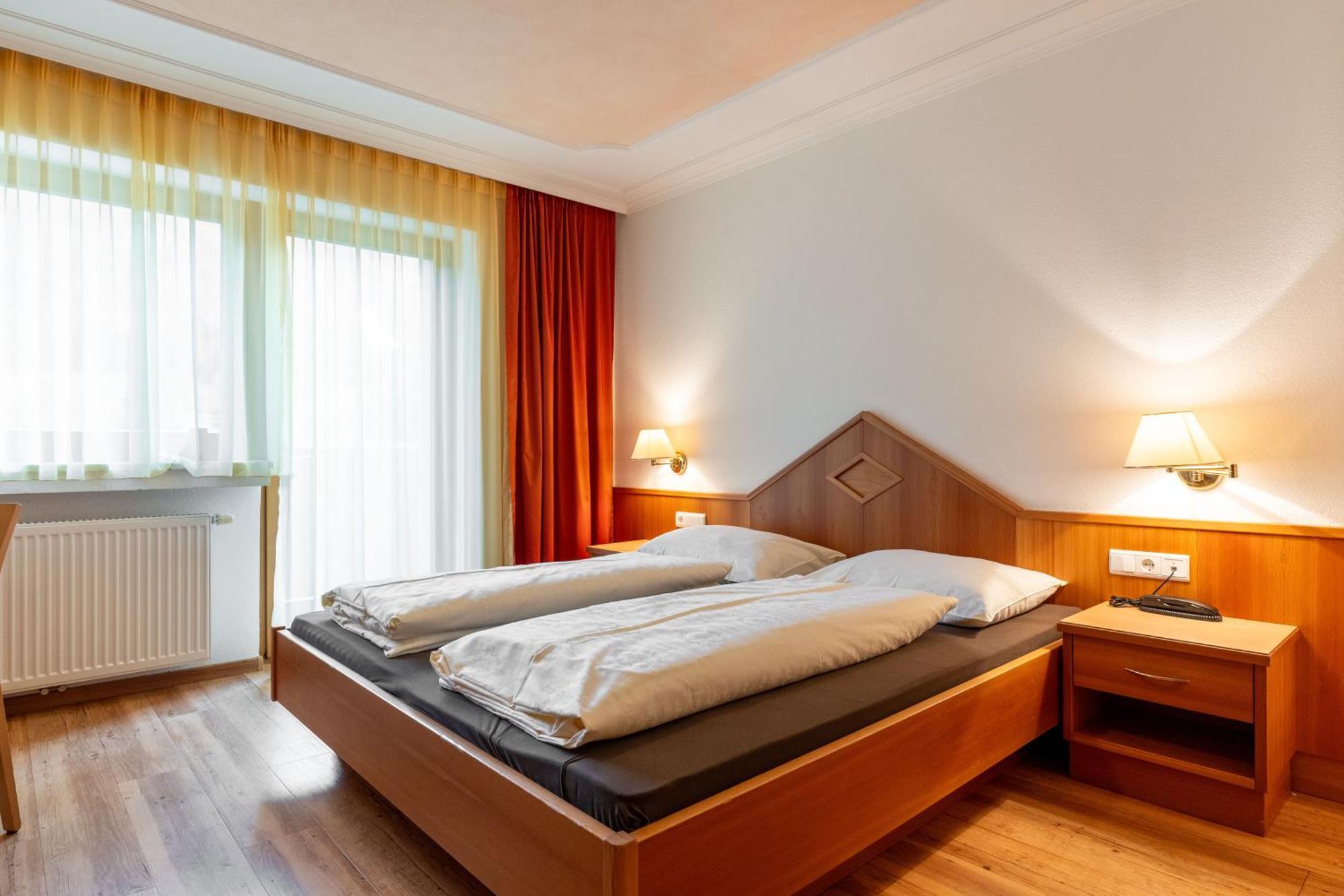 Hotel Tannenhof Bruneck Buitenkant foto